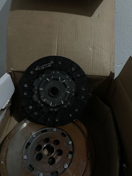 Продам  комплект сцепления LUK