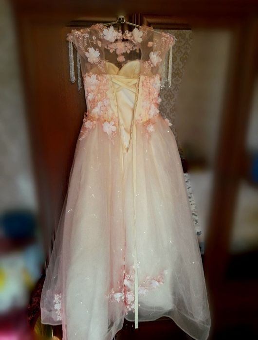 Вечерное платье для праздника