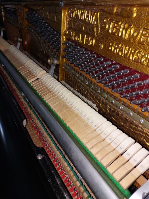 Pianina Grotrian Steinweg ( transport gratuit)