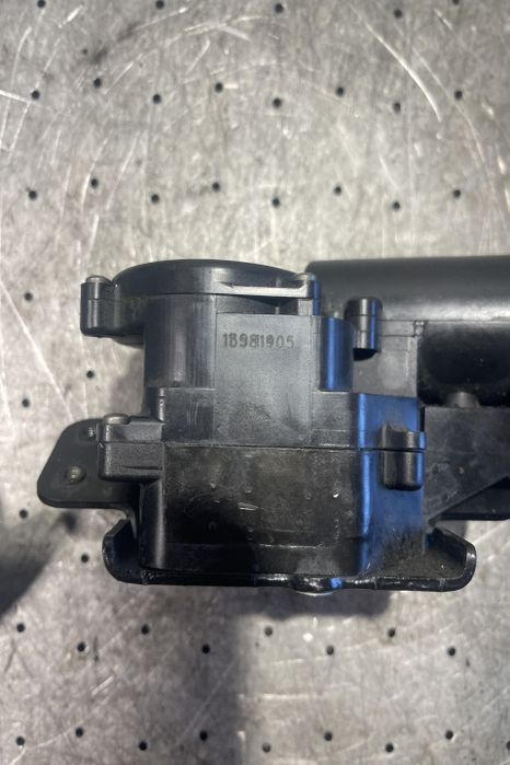 Broasca capota portbagaj Opel Insignia A