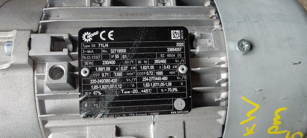 Motor electric trifazat cu reductor, 0.37kW, 28rpm, 380V
