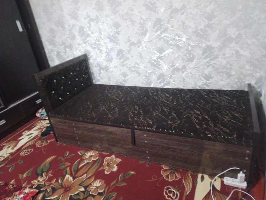 Шифанер и диван 1 кишилик