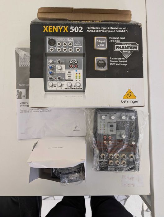 Продавам Behringer xenyx 502