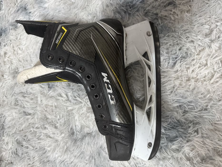 Коньки CCM TACKS 9060