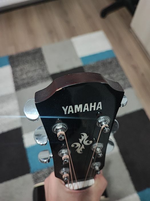 Chitară Yamaha APX600