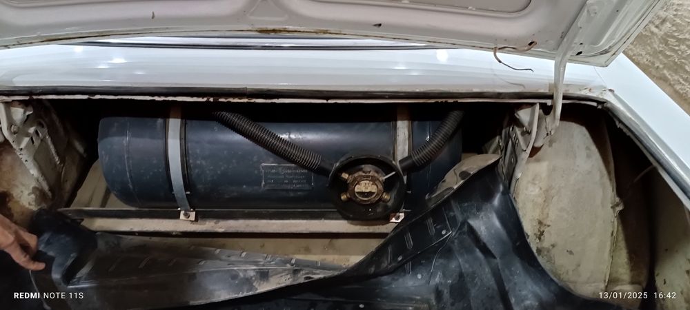 Volga GAZ 24 sotiladi