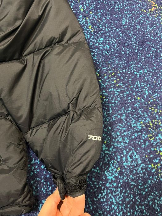 Vând geaca north face