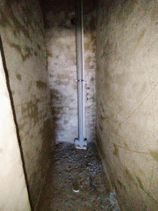 3хоналик 2каватда 7микрорайон, коробка