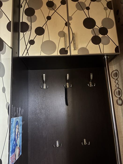 Продается шкаф в прихожую!