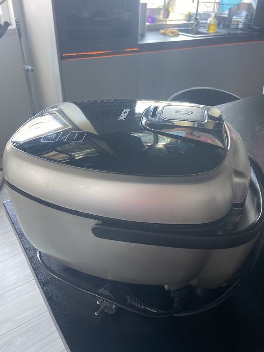 Multicooker BORK cu inductie