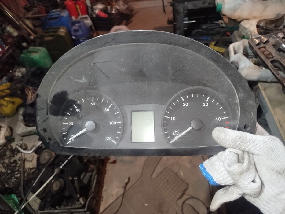 Щиток приборов 203