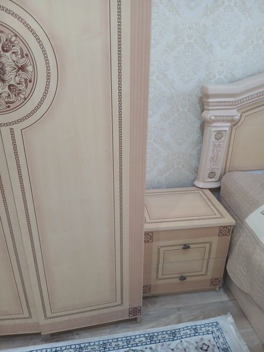 Вместительный гарнитур