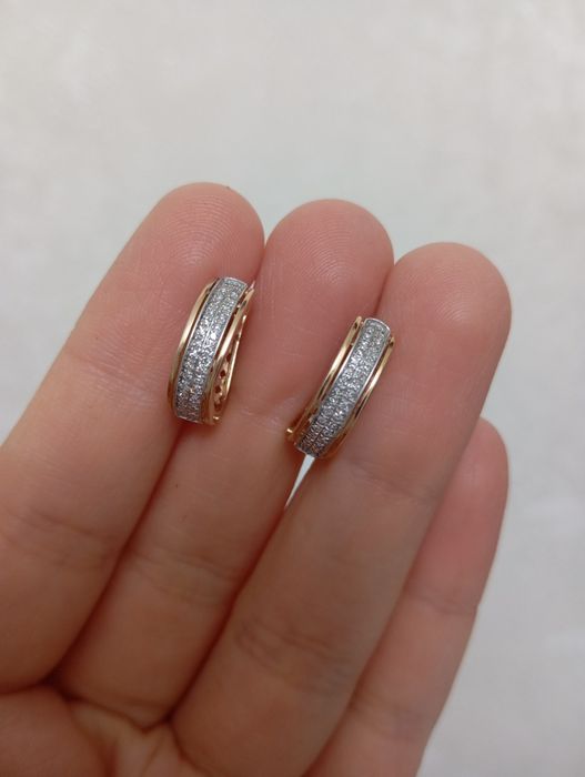 Золотой комплект с бриллиантами