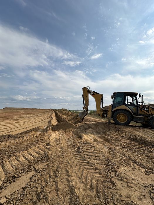 Услуги Экскаватора-Погрузчик 3в1(петушок)