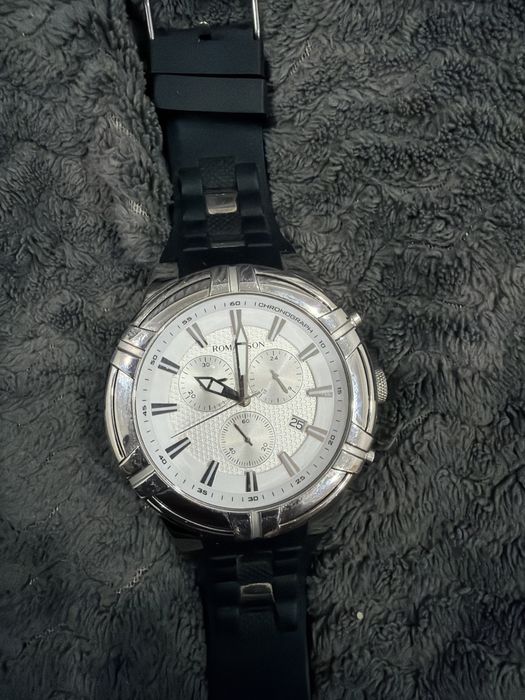 Продам часы Romanson