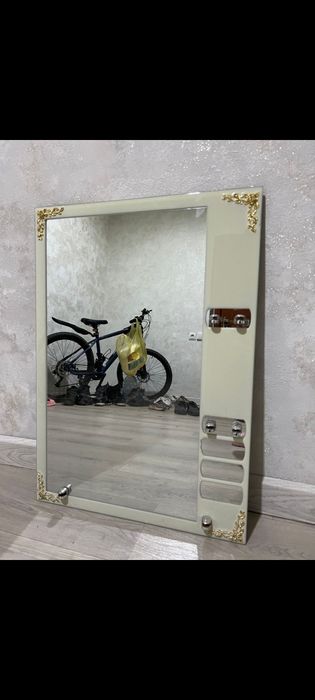 Срочно продам зеркало