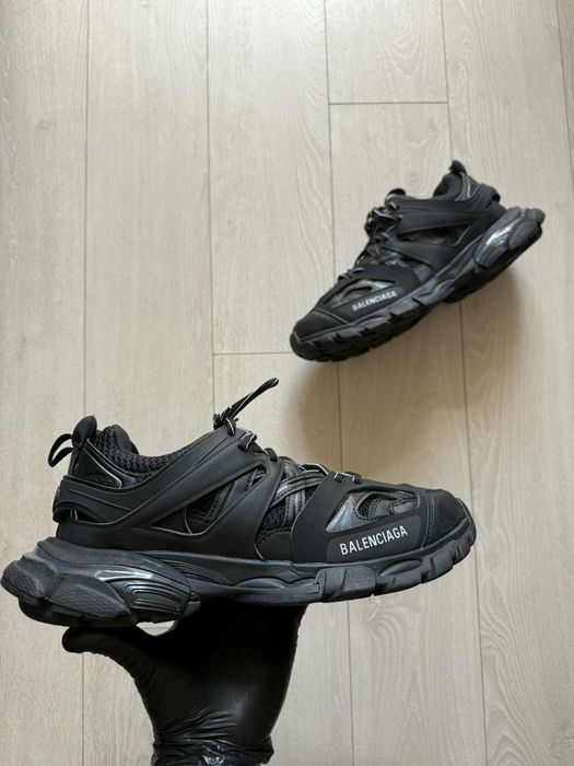 Vand Balenciaga Track fara led