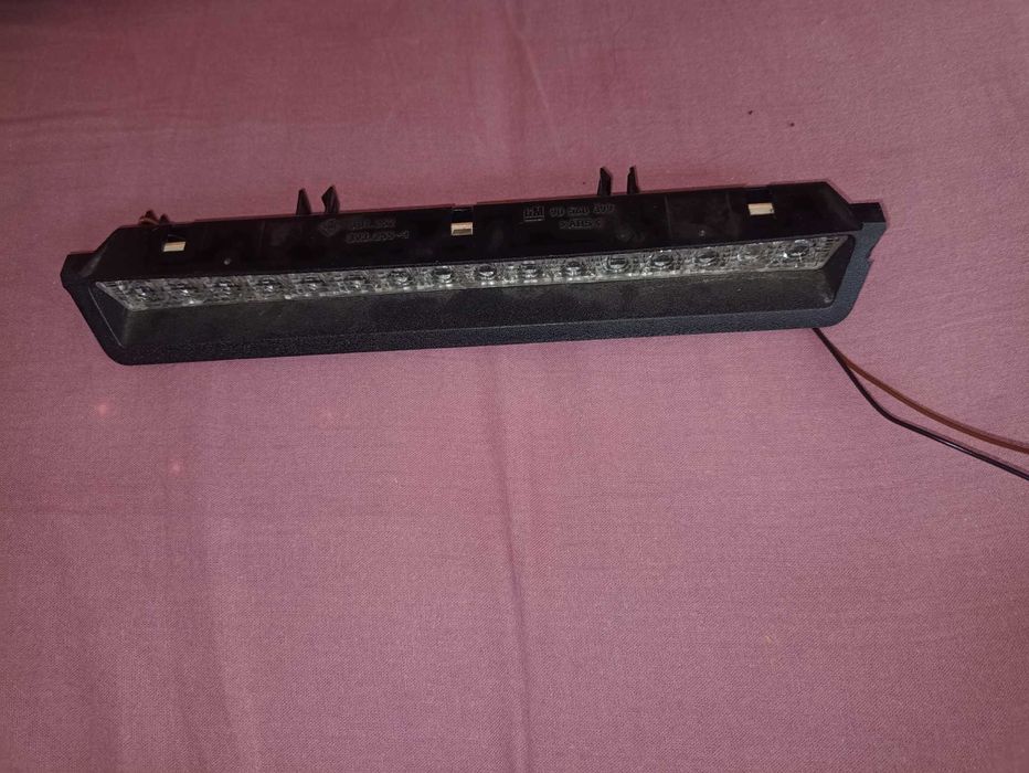 Lampa frana spate