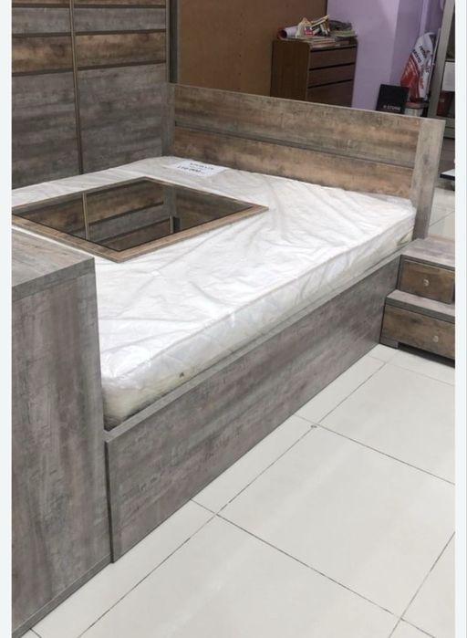 Кровать двуспальная