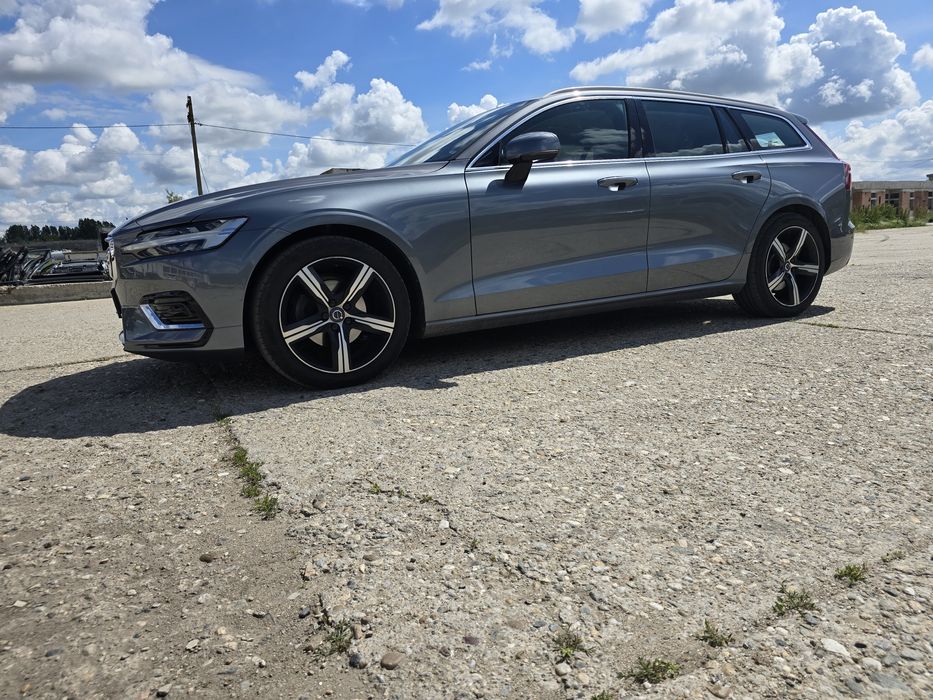 Volvo V60 D3, automat, an .2020