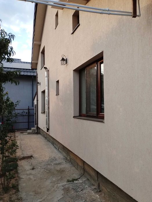 Vand casa zona Damila