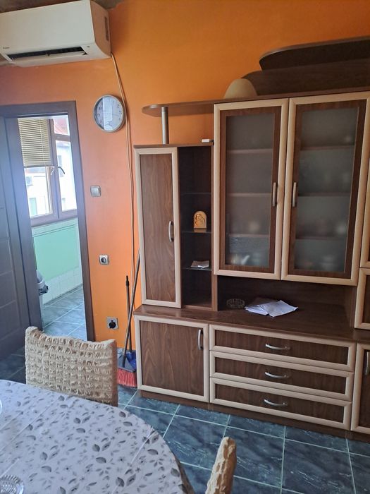 Продава се Четиристаен апартамент в Бургас, Център - 80 кв.м за 2072 €/кв.м - Снимка #2