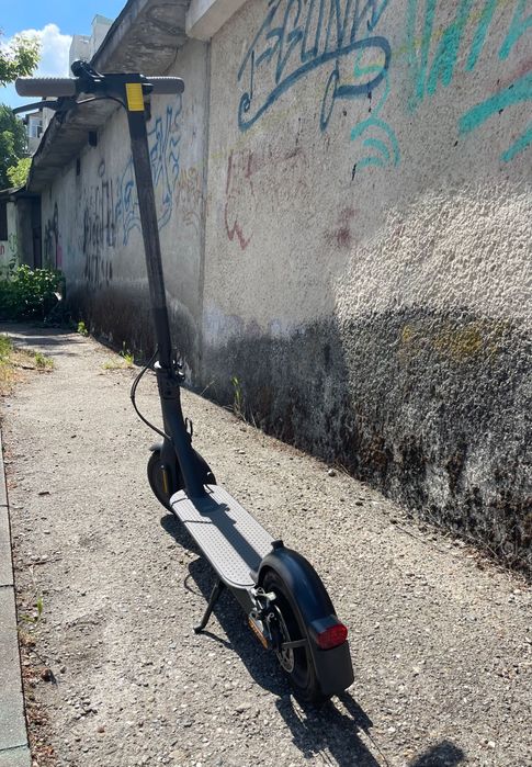 Trotinetă Electrică Xiaomi M1 Essential aproape nouă