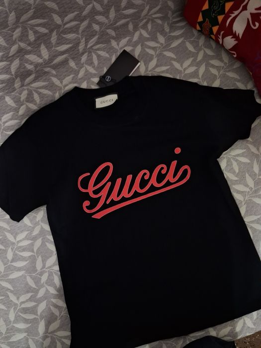 .Футболка:gucci.
