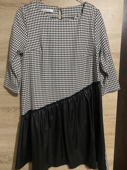 Ежедневна рокля плат и кожа