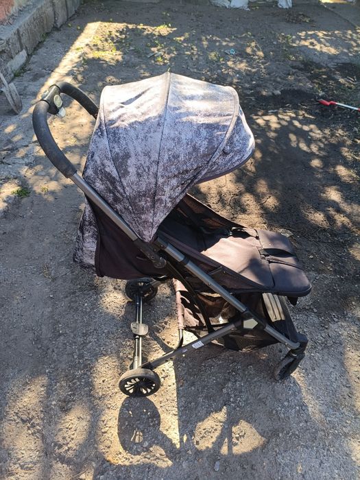 Продам детскую коляску