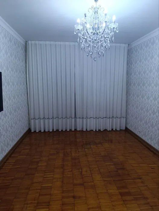 Двухкомнатная  квартира   Спутник -7  2³/1/4