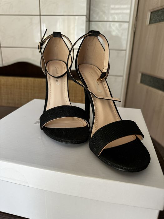 Sandale cu toc, negru, marimea 36