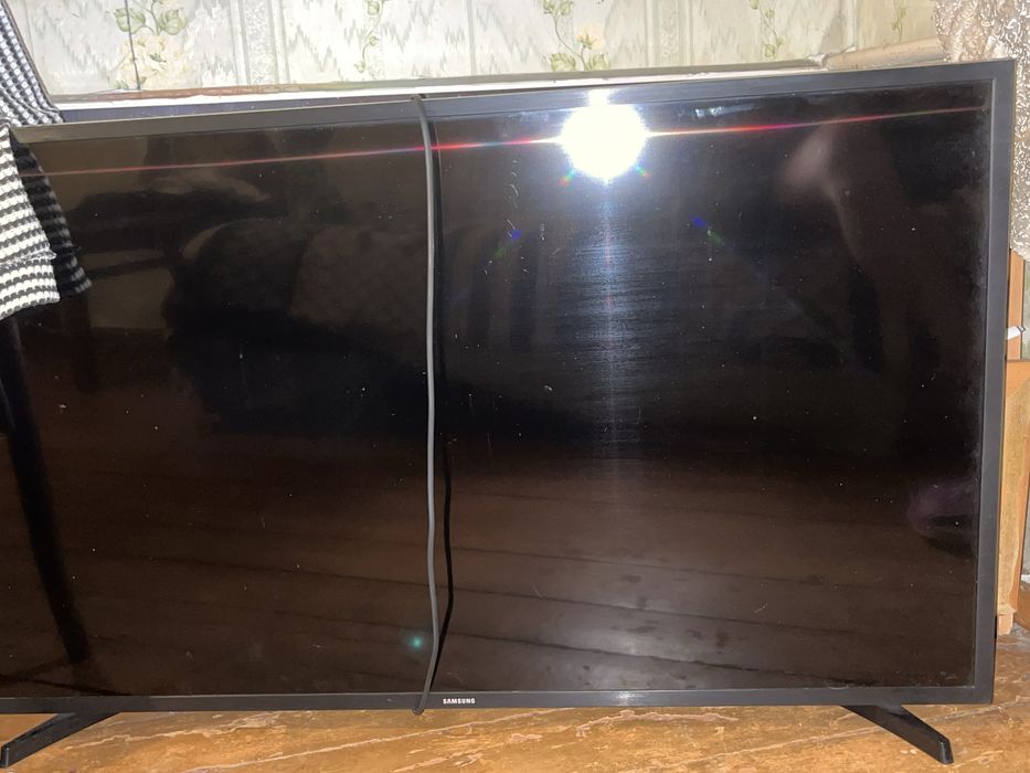 Телевизор самсунг
