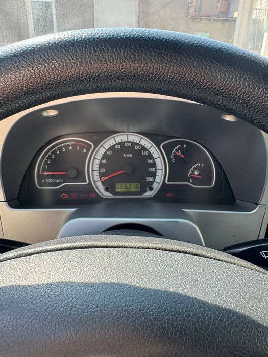 Nexia 2 gibrit sotiladi