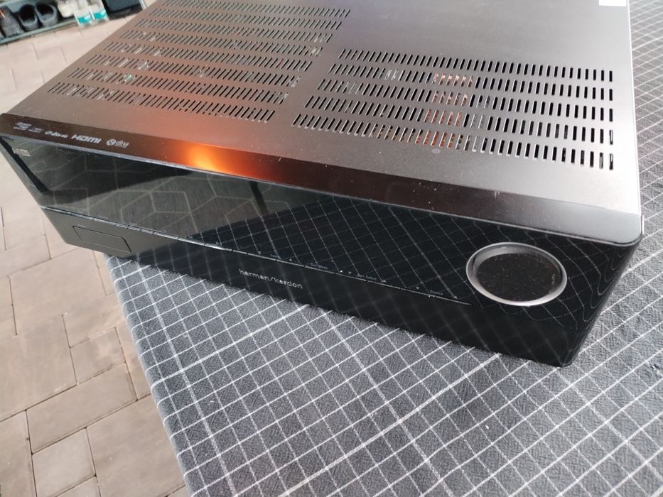 Receiver harman kardon AVR151