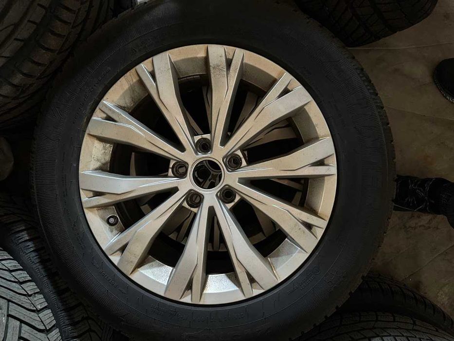 4бр. ал.джанти VW MONTANA 7Jx17 ET40 *Tiguan II* + зимни гуми PLATIN RP-70 WINTER 215 65 17