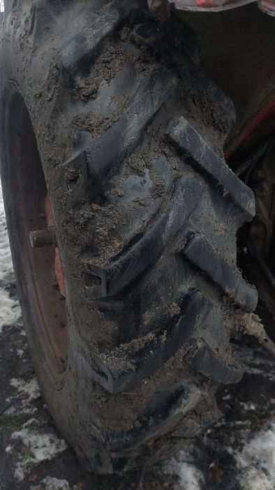 Tractor Universal 650 de vânzare