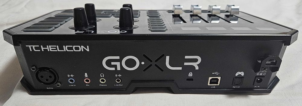 TC Helicon GO XLR Подкаст миксер