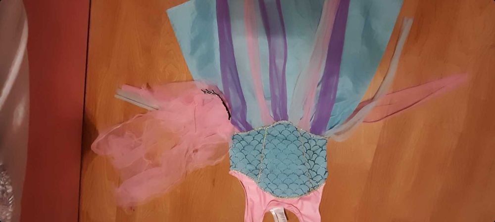 Комплект Prenatal 3m 50лв Яке и сако 116-10лв Пантофки, Пончо, Суичер