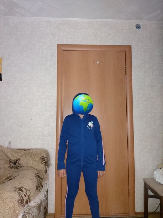 Детский спортивный костюм на девочку