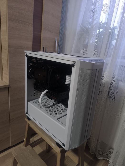 Sistem Gaming 2k/4k rx9060xt Ryzen 7 3800x 32gb