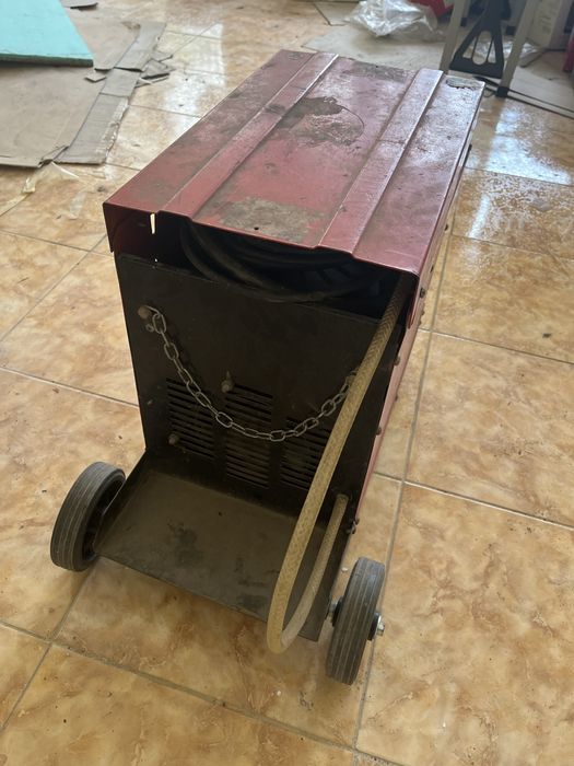 Заваръчен апарат Einhell MIG 140 (телоподаващо)