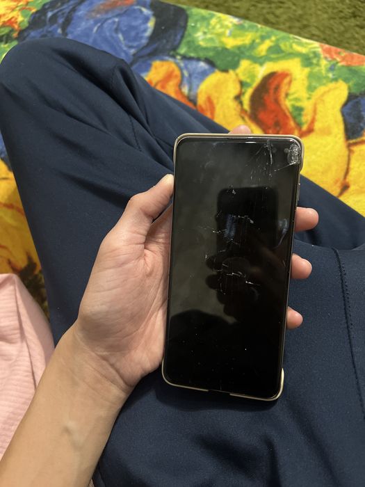 Самсунг s10 pluse(samsung)