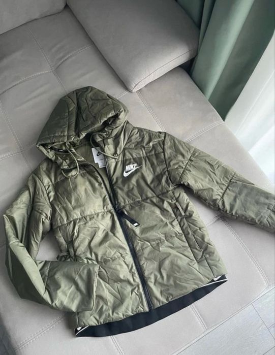 Geaca Nike Therma fit S, khaki