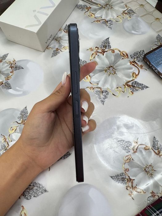 Продам Телефон VIVO Y36