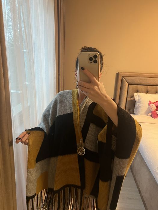 Пончо Roberta Biagi