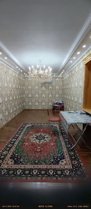 Eski shaxarda uchaska sotiladi