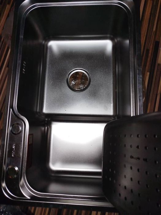 Продаю мойку двойная из нержавейке