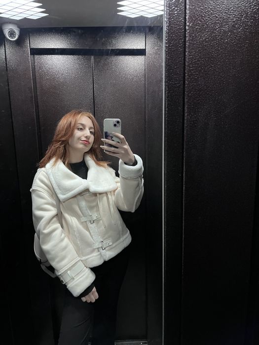 Продам дубленку авиатор женскую