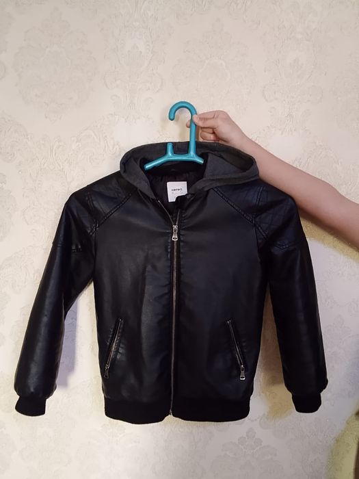 Кожаная куртка на подростка